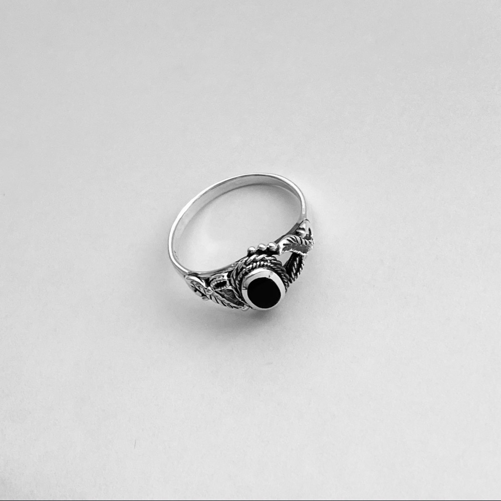 Sterling Silver Black Onyx Ring - Picture 8 of 12